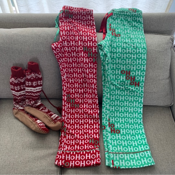 Old Navy Other - Lot Christmas Pajamas Slippers Fleece PJs Holiday Vintage Pants Red Size Small